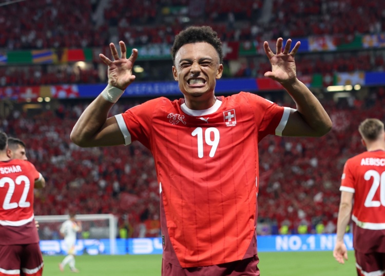 开云体育官网登录入口-罗马诺：国米提出用弗拉泰西交换恩多耶，但遭到诺丁汉森林拒绝